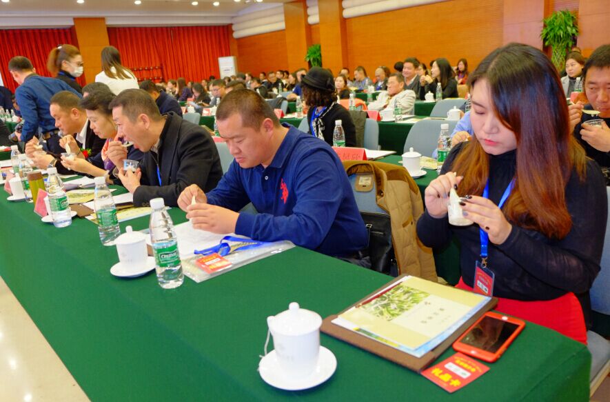 QQ图片20161113215856.jpg